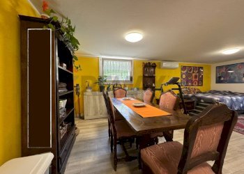 Sala da pranzo - Semi-detached house Carducci
 
18, Ranica - photo 55