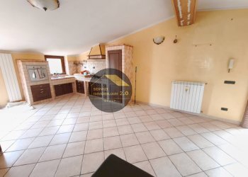 Foto 11 - Quadrilocale via valle berta
 
65, Agosta - foto 11