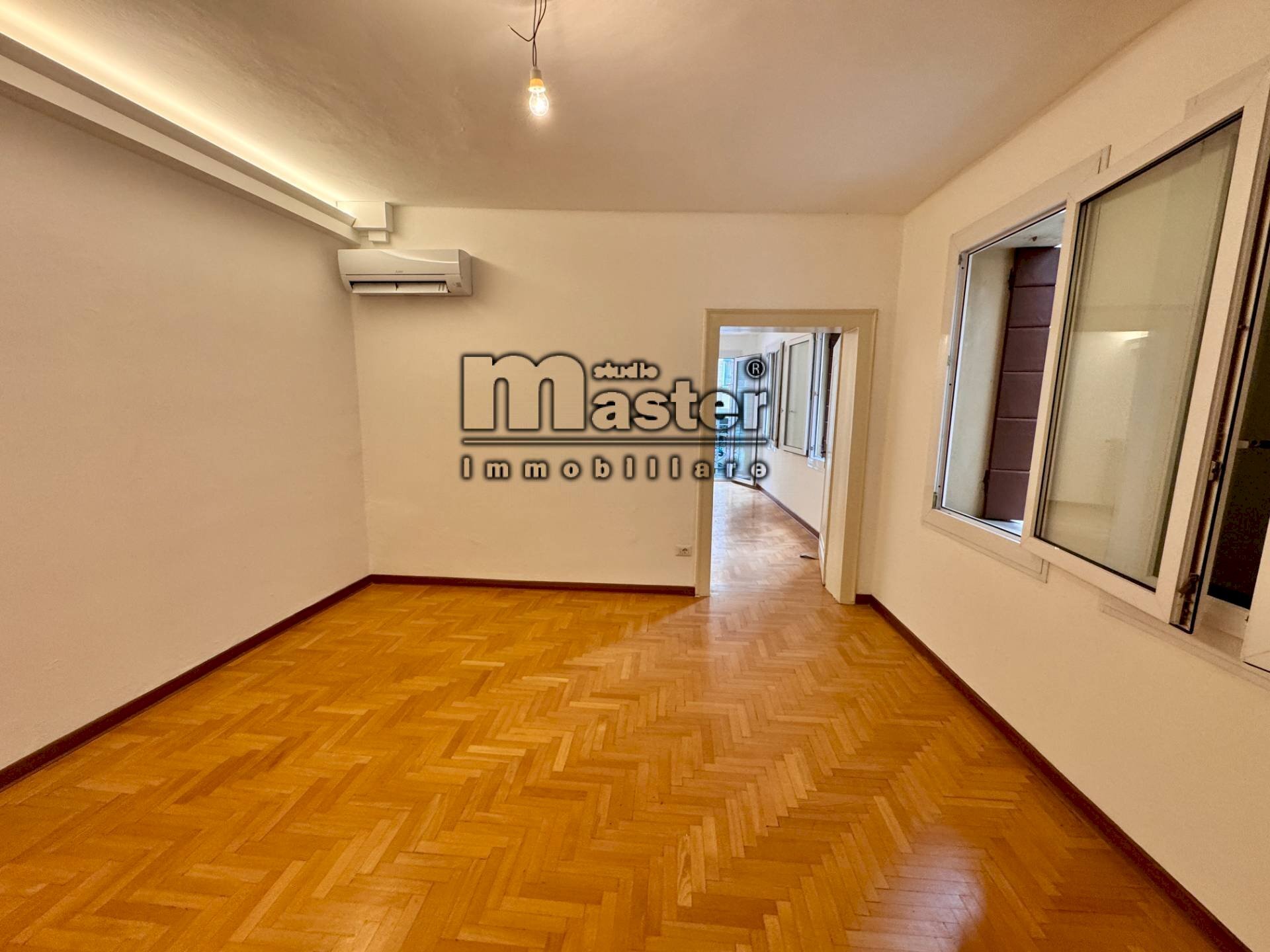 Foto 1 - Office CALMAGGIORE, Treviso - photo 1