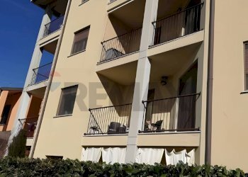 Edificio all\'aperto - Trilocale Via Degli Alpini
 
50, Carpenedolo - foto 4