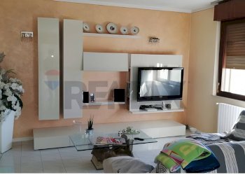 Soggiorno - Trilocale Via Degli Alpini
 
50, Carpenedolo - foto 12