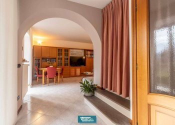 Corridoio - Casa indipendente via Valsesia, 30, Pogno - foto 7