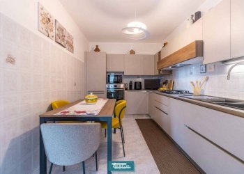 Cucina - Casa indipendente via Valsesia, 30, Pogno - foto 9