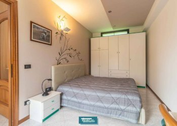 Camera da letto - Independent house via Valsesia, 30, Pogno - photo 19