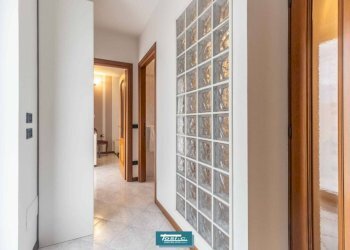 Corridoio - Casa indipendente via Valsesia, 30, Pogno - foto 21