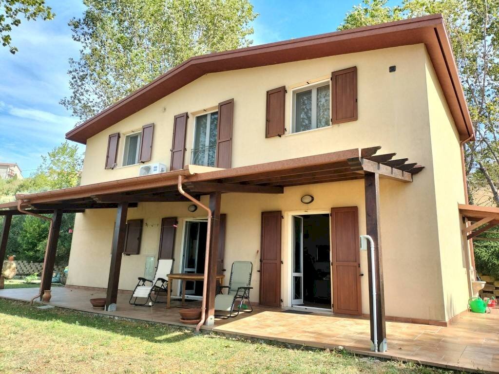 Facciata - Rustico via Guaina, 6, Santa Maria Nuova - foto 2
