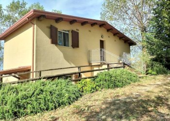 Facciata - Rustico via Guaina, 6, Santa Maria Nuova - foto 1