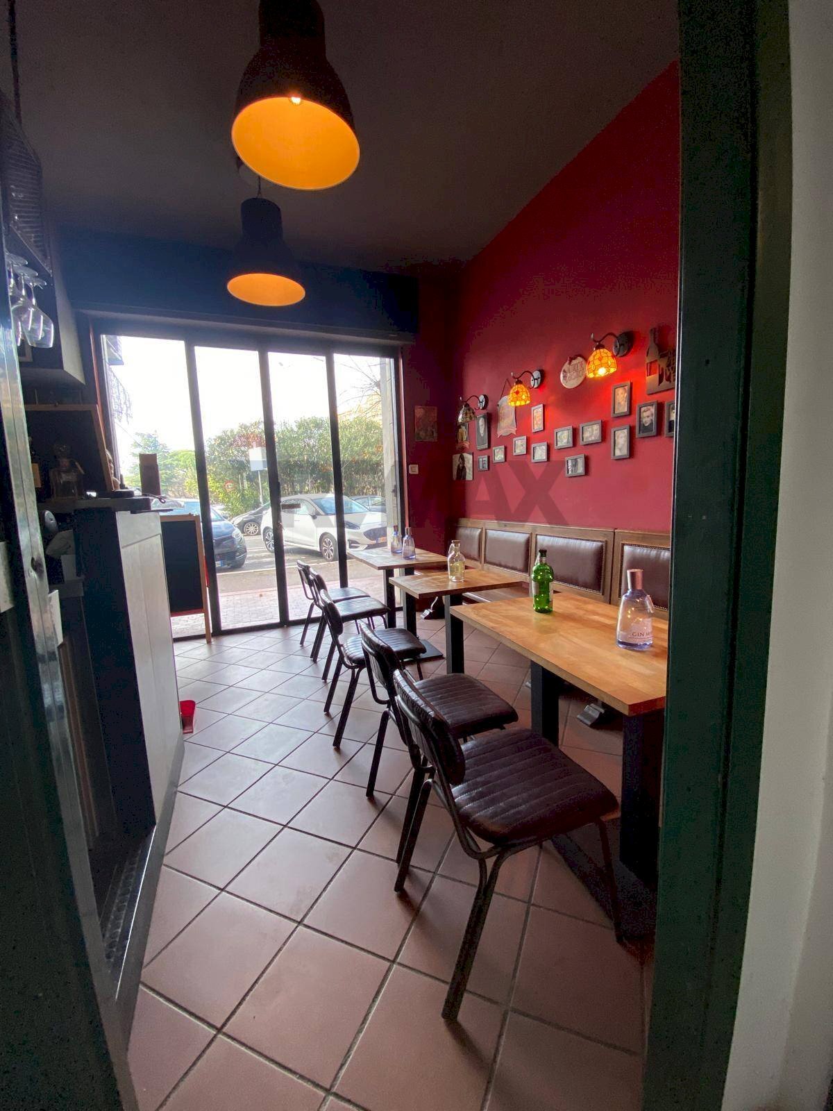 Sala da pranzo - Locale Commerciale Via Franco Sacchetti
83, Roma - foto 2