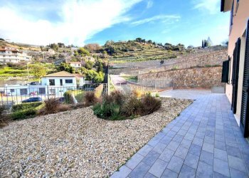 Giardino - Villa via degli Anemoni, Ospedaletti - foto 7