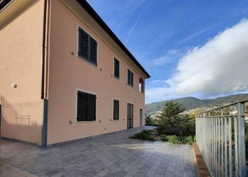 Facciata - Villa via degli Anemoni, Ospedaletti - foto 9