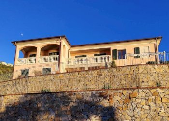 Facciata - Villa via degli Anemoni, Ospedaletti - foto 41