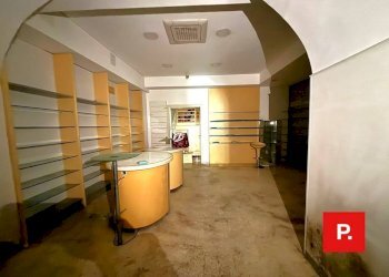 Foto 8 - Locale Commerciale piazza matteotti
 
9, Caserta - foto 8