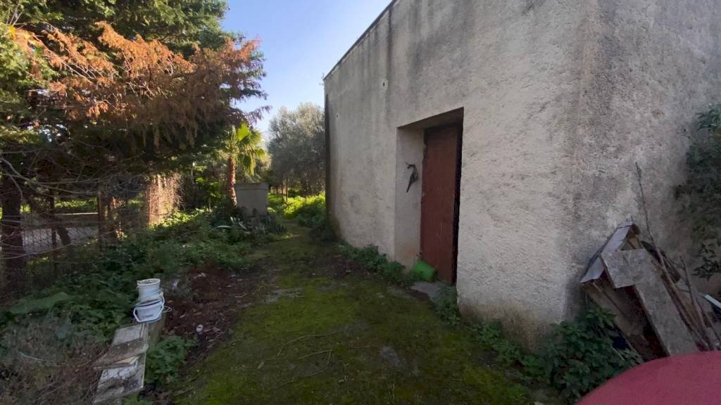 Giardino - Magazzino via Enrico Berlinguer, Carini - foto 1