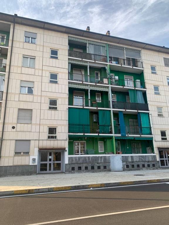 Facciata - Three-room apartment strada delle Cacce, 132, Torino - photo 1