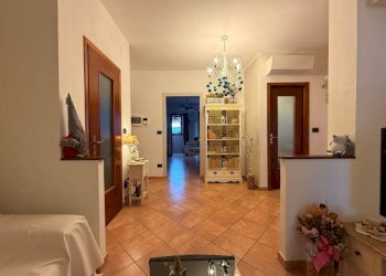 Soggiorno - Quadrilocale via Giacomo Leopardi, 1, Carmagnola - foto 9