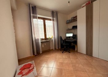 Camera da letto - Quadrilocale via Giacomo Leopardi, 1, Carmagnola - foto 26