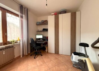 Camera da letto - Quadrilocale via Giacomo Leopardi, 1, Carmagnola - foto 27