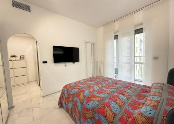 Camera da letto - Quadrilocale corso Sebastopoli, 55, Torino (zona Lingotto) - foto 18