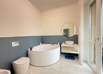 Bagno - Quadrilocale corso Sebastopoli, 55, Torino (zona Lingotto) - foto 20