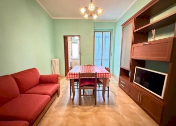 Soggiorno - Bilocale via Gaspare Vera e Libera Arduino, 35, Torino (zona Lingotto) - foto 2