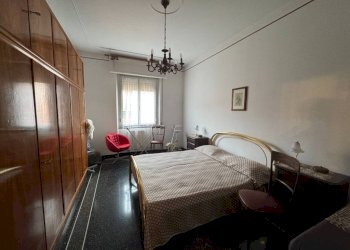 Camera da letto - Quadrilocale via Giovanni Guglielmo Longo, Genova (zona Pegli) - foto 10