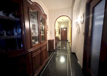 Interno palazzo - Quadrilocale via Giovanni Guglielmo Longo, Genova (zona Pegli) - foto 15