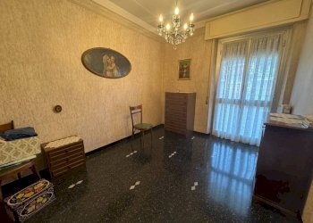 Camera da letto - Quadrilocale via Giovanni Guglielmo Longo, Genova (zona Pegli) - foto 16