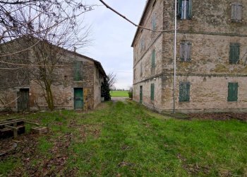 Terreno - Rustic via Roma, Parma - photo 1