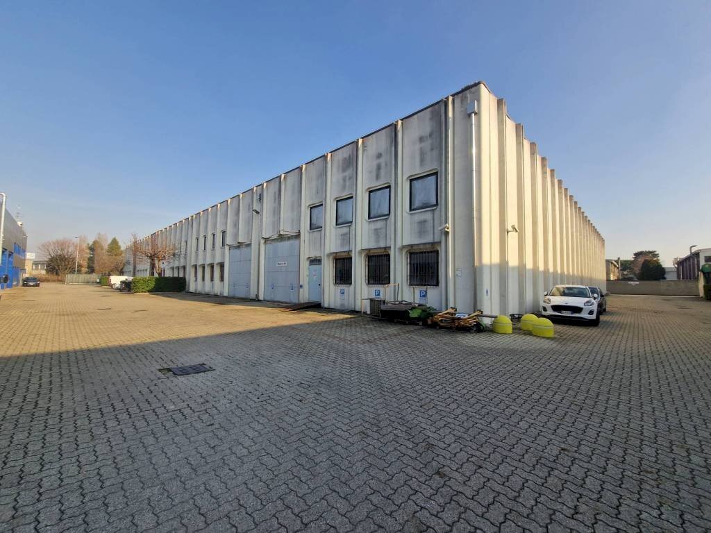 Facciata - Capannone viale Alcide De Gasperi, Rho - foto 2