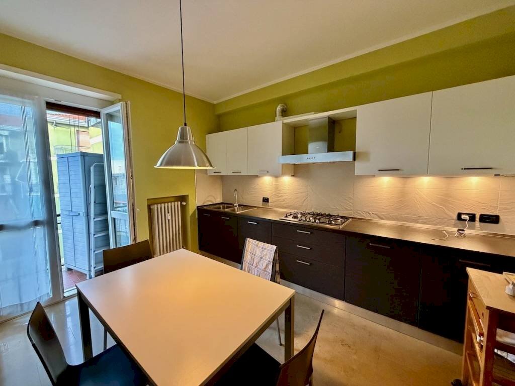 Cucina - Apartment via Fratelli Rosselli, 130, Biella - photo 1