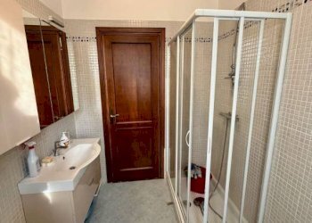 Bagno - Appartamento via Fratelli Rosselli, 130, Biella - foto 20