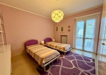 Camera da letto - Appartamento via Fratelli Rosselli, 130, Biella - foto 21