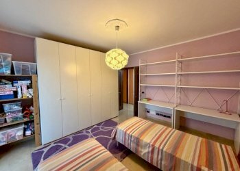 Camera da letto - Appartamento via Fratelli Rosselli, 130, Biella - foto 22