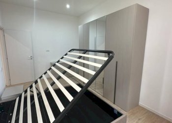 Camera da letto - Two-room apartment via Plinio, 4, Erba - photo 12