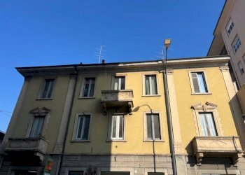 Facciata - Two-room apartment via Plinio, 4, Erba - photo 15