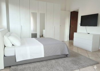 Camera da letto - Bilocale strada Roccacatene, 7, Trofarello - foto 1