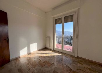 Camera da letto - Trilocale via Militare di Borzoli, 31, Genova (zona Borzoli) - foto 8