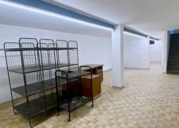 Magazzino - Negozio via Pallanza, 24, Torino (zona Vanchiglietta) - foto 11