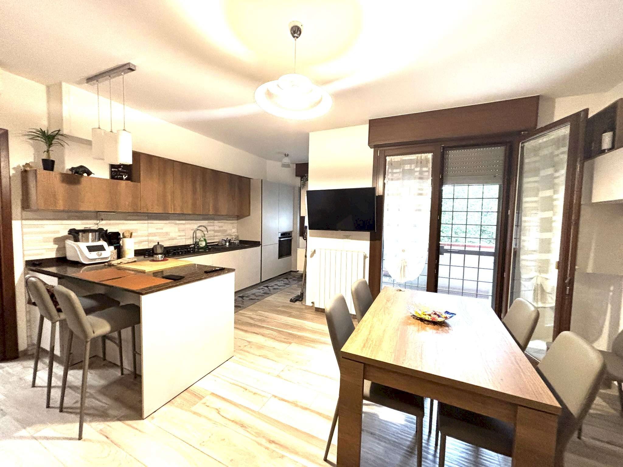 soggiorno/cucina p1 - Trilocale via San Giobbe, Argelato - foto 1