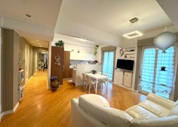 Quadrilocale Salita Brasile, Genova (zona Bolzaneto) - foto 2