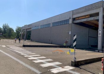 Commercial Premises Via Londra, Fontevivo - photo 1