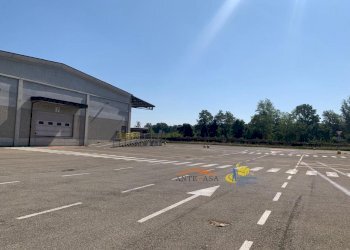 Commercial Premises Via Londra, Fontevivo - photo 4