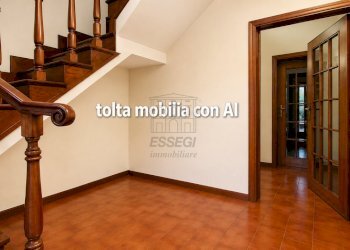 villa lontana dal caos ma vicina a tutti i servizi - Villa Via della Chiesa XI 568, Lucca - photo 11