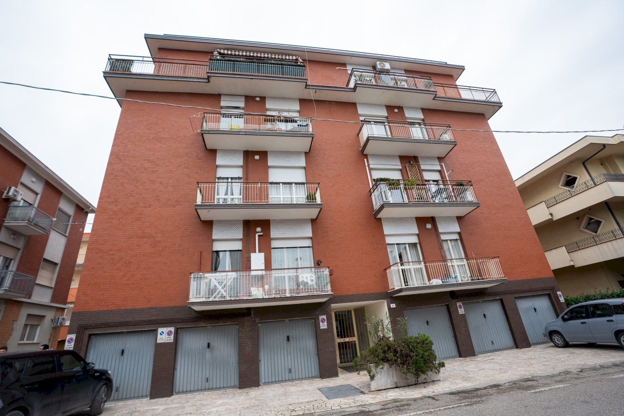 DSC05025.jpg - Appartamento Via Vega 51, Rimini - foto 2