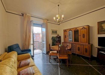 sala appartamento via agosti cornigliano genova.jp - Appartamento Via Guido Agosti 4A, Genova (zona Cornigliano) - foto 3