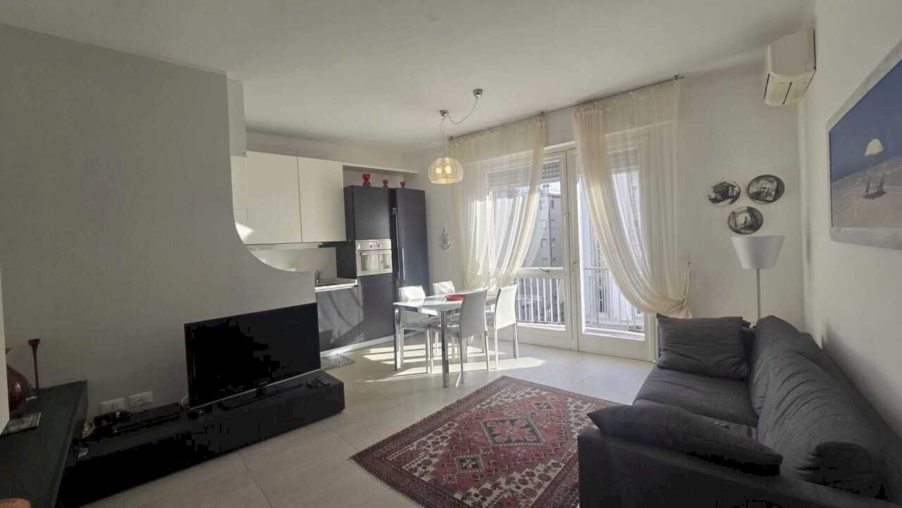 soggiorno - Trilocale Via Leonardo da Vinci, Alassio - foto 1