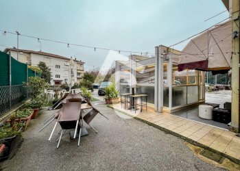 9D66DEE0-D16A-47DB-8785-1AC4B53C6448.jpeg - Cafeteria - Cold Bar Jesi - photo 3