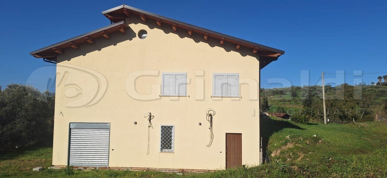 1.jpg - Independent house Via Tempa delle Guardie snc, Albanella - photo 2