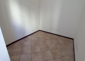 1000234018.jpg - Commercial Premises Viale Pavia, Lodi - photo 8