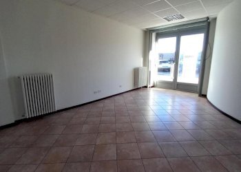 1000234022.jpg - Commercial Premises Viale Pavia, Lodi - photo 16